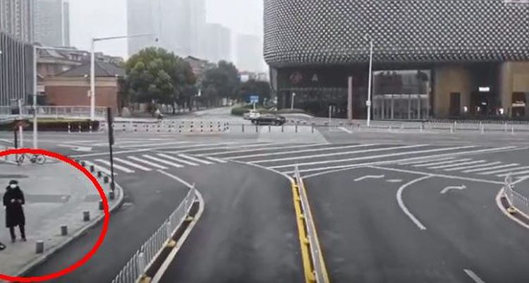 Restricții tot mai multe în China. Virusul a paralizat țara