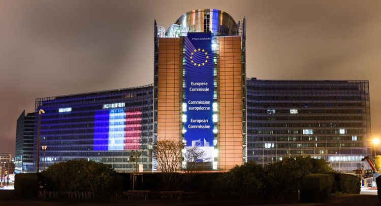 Comisia Europeană stă cu ochii pe România