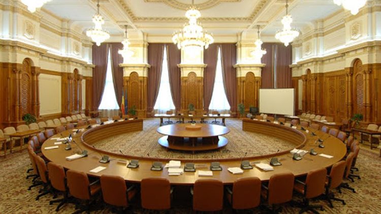 Miniştrii propuși în noul Executiv, audiați în comisii
